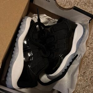 Toddler 5c Jordan Retro 11 low brand new never worn